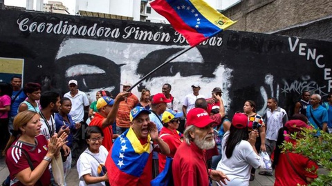 Foto EPA/MIGUEL GUTIER