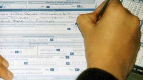 O desdobramento de escalões do IRS foi uma das soluções que se discutiu no Orçamento do Estado para 2017 que acabou por não ser concretizada.