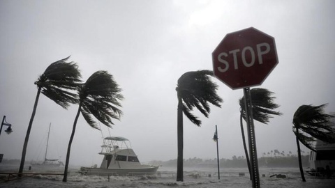 O furacão Irma causou cerca de 30 vítimas mortais e grandes danos materiais à sua passagem pelas Caraíbas. FOTO Reuters