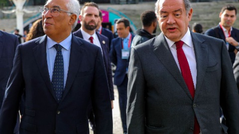 O primeiro-ministro, António Costa, e o ministro da Economia, António Costa Silva