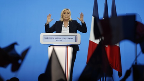 Foto EPA/IAN LANGSDON