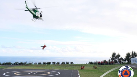 Este treino foi feito no helicóptero antigo, que entretanto foi para manutenção, dando lugar a um novo, vermelho e branco.