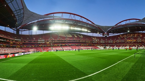 TV Aratu exibe jogo entre PSV Eindhoven e Benfica pela Champions League