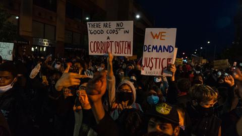 Os protestos decorrem há mais de dois meses em várias cidades norte-americanas.