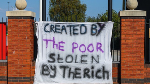 A Superliga Europeia foi amplamente rejeitada pelos adeptos, inclusive dos 12 clubes inicialmente envolvidos.&nbsp; &nbsp;Foto&nbsp;Kai L Connell / Shutterstock.com