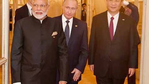 Narendra Modi, Vladimir Putin e Xi Jinping.&nbsp; &nbsp;Foto&nbsp;YashSD/Shutterstock.com