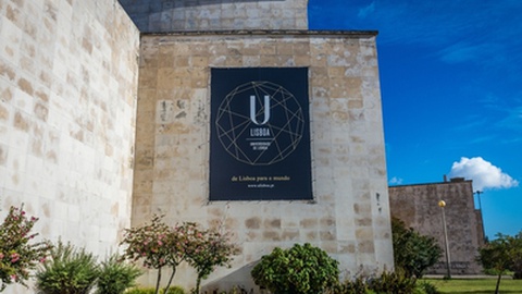 Universidade de Lisboa entre a 201.ª e 300.ª posição do ranking.
