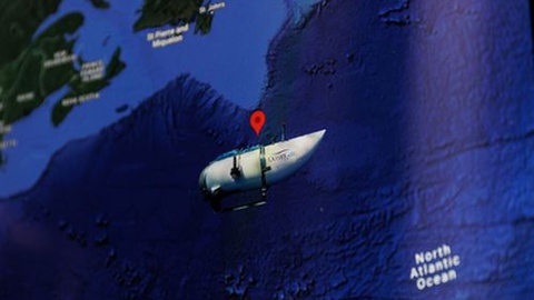 A operação de busca e salvamento para encontrar e recuperar o submersível entrou hoje numa fase crítica