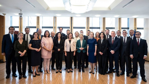 Cabe à Comissão Europeia decidir se aceita prorrogar os prazos do PRR.&nbsp; &nbsp;Foto&nbsp; Alexandros Michailidis / Shutterstock.com