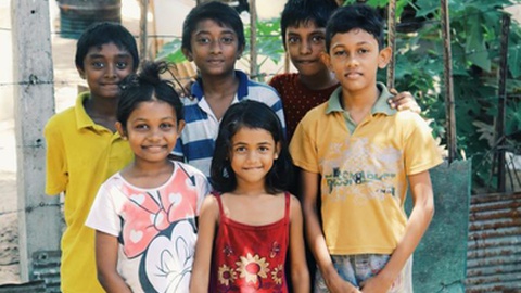 Jovens falantes de português no Sri Lanka, segundo o projecto Preserving Sri Lanka Portuguese.&nbsp; Foto DR/Facebook