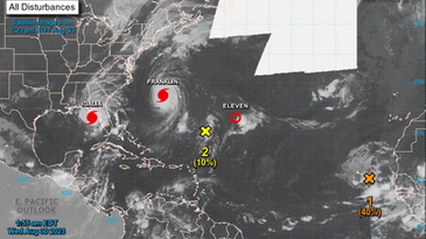 O Furacão Idália é um dos cinco eventos climatéricos sob observação do National Hurricane Center somente no Atlântico.&nbsp; Foto NHC