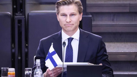 Ministro da Defesa finlandês, Antti Hakkanen