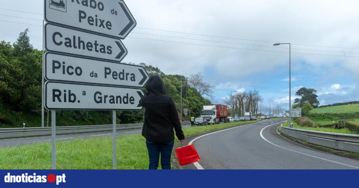 Rabo de Peixe com 221 casos activos no primeiro dia após cerca