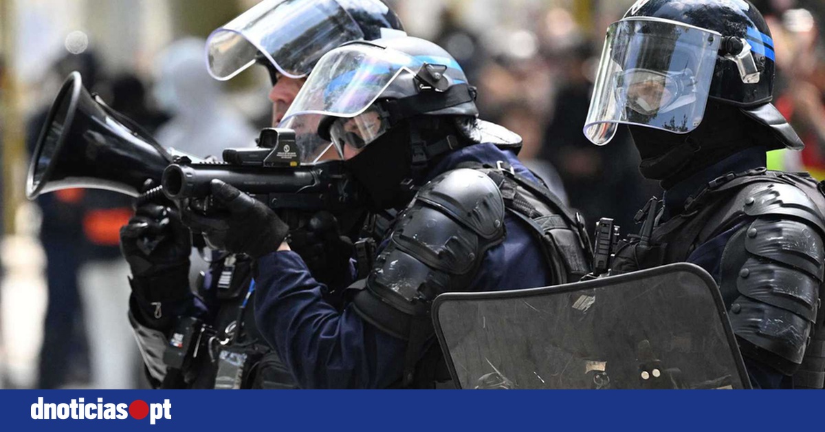 Au moins 14 personnes arrêtées après une tentative de pillage dans l’une des principales rues de Marseille — DNOTICIAS.PT