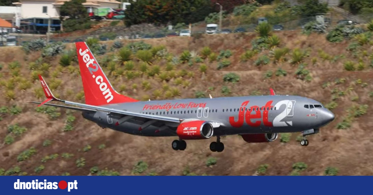 Daring Jet2 Plane Forced into Vertical 'Go Around' Due to Strong Winds at Madeira Airport - Watch the Video