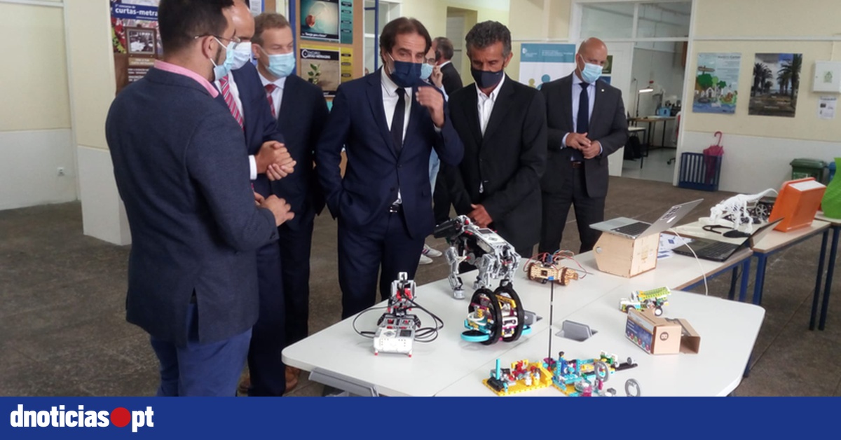 Albuquerque garante que vacinação "está a decorrer bem ...