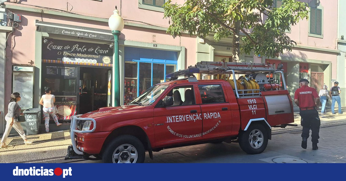 Inundação na 'Fernão de Ornelas' mobiliza bombeiros