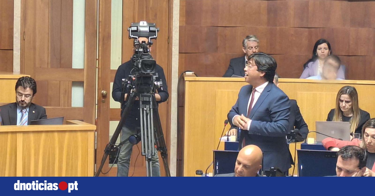 Victor Freitas pergunta a Albuquerque se "mentiu aos madeirenses" sobre as obras do hospital