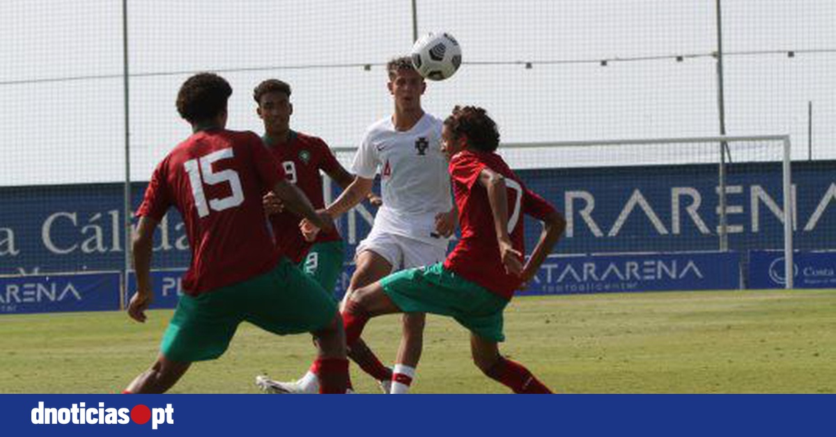 Sub-17: Portugal goleia na qualificação para o Euro e equipa