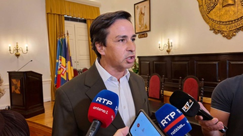 António Trindade, do JPP, criticou, também, a falta de soluções para a crise habitacional no Funchal.&nbsp;