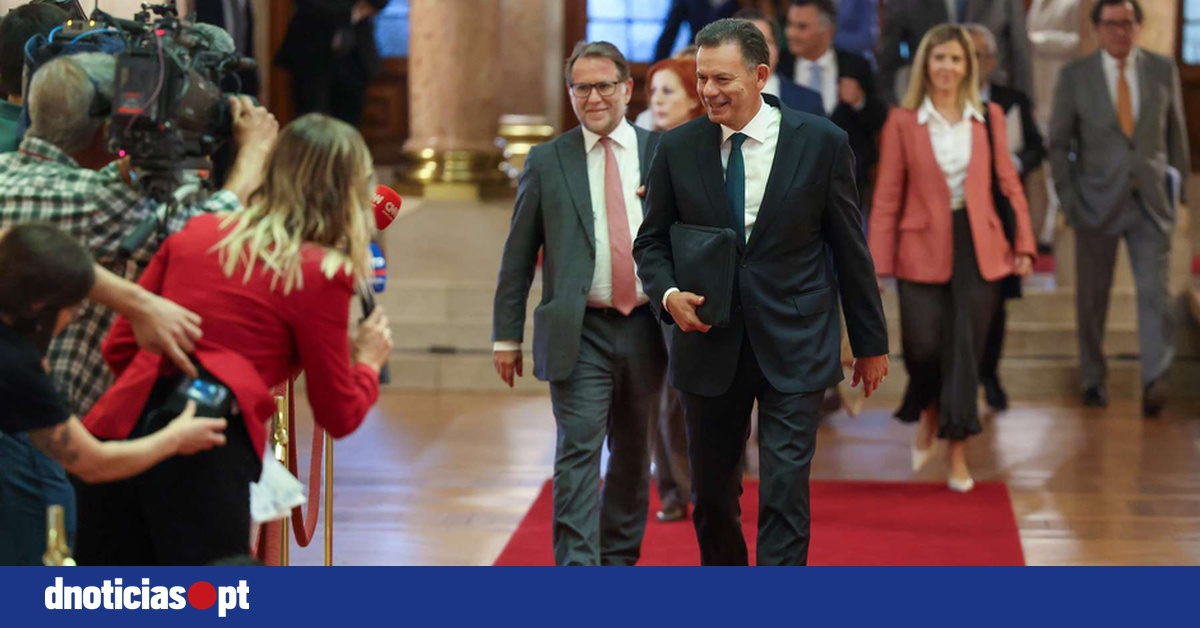 Montenegro afirma que falou nos dois dias seguintes às manifestações ...