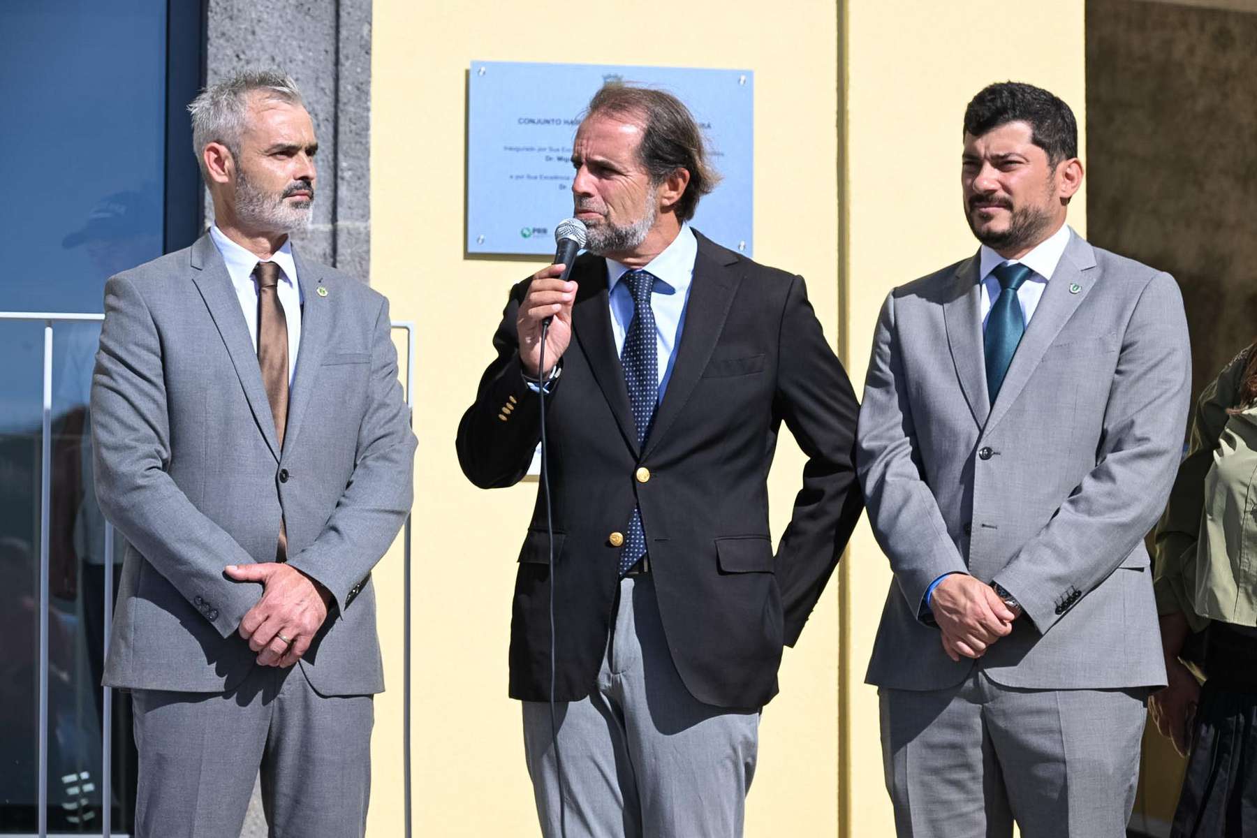 Miguel Albuquerque falava esta manhã durante uma visita à antiga Escola do Porto da Ribeira, no Campanário, que prevê a criação de seis fogos de habitação social.